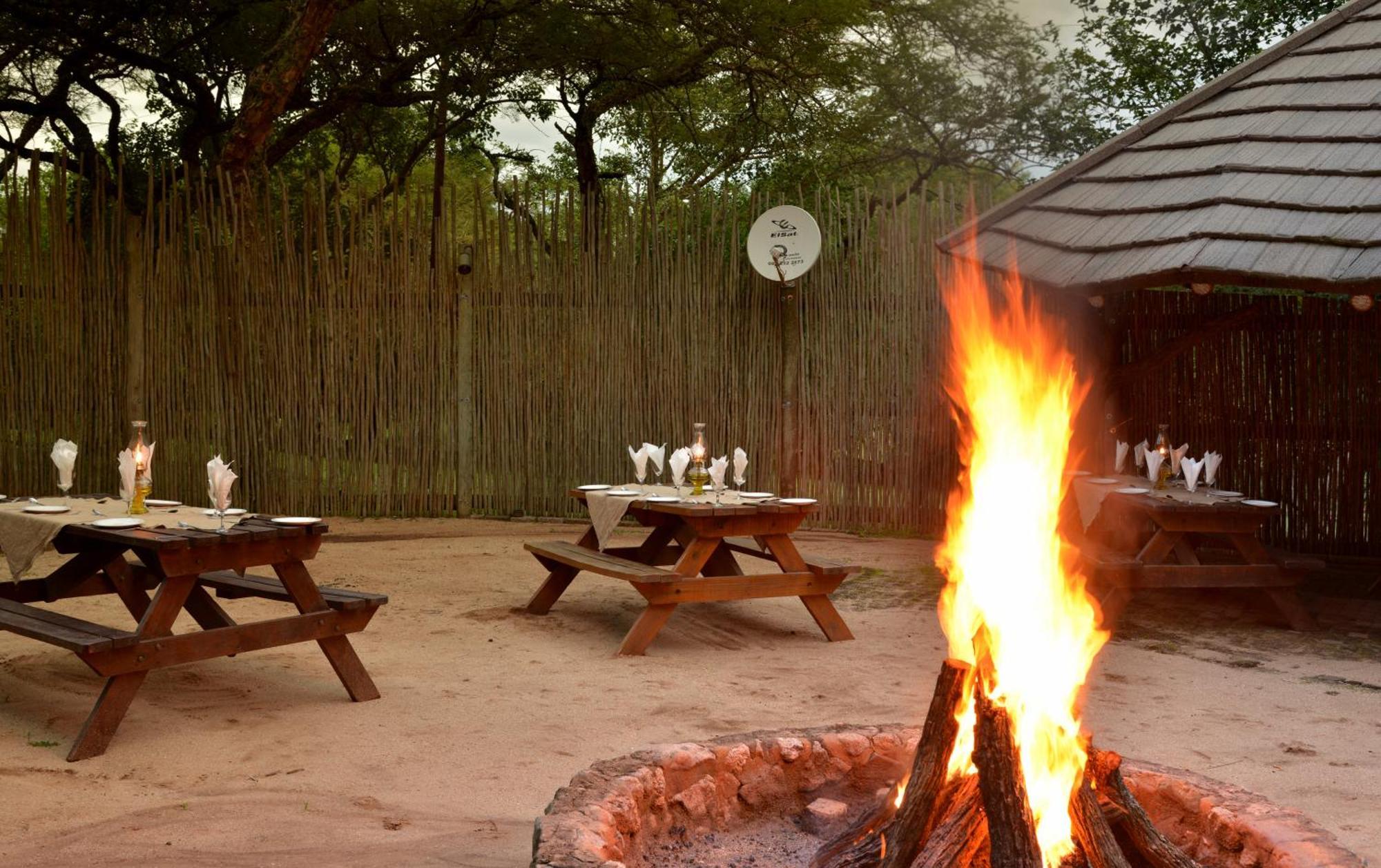 Ebundu Lodge White River Exterior photo